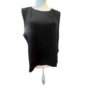 Bundle of 2 men’s large denim and flowers button ups